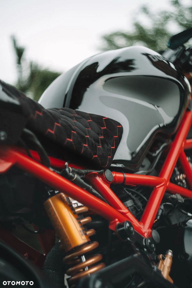 Ducati Monster - 10