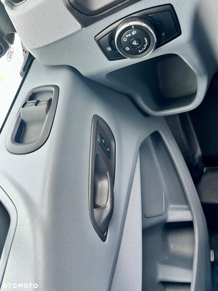 Ford Transit - 24