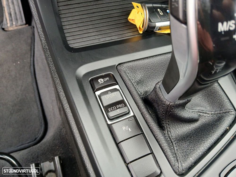 BMW X1 16 d sDrive Corporate Edition Auto - 24