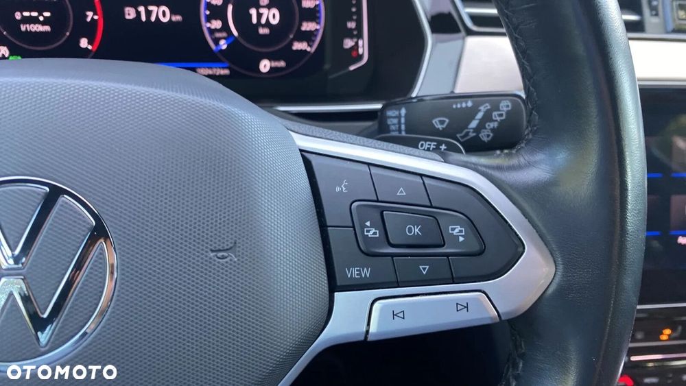 Volkswagen Passat - 21