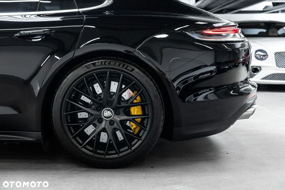 Porsche Panamera Turbo S - 16