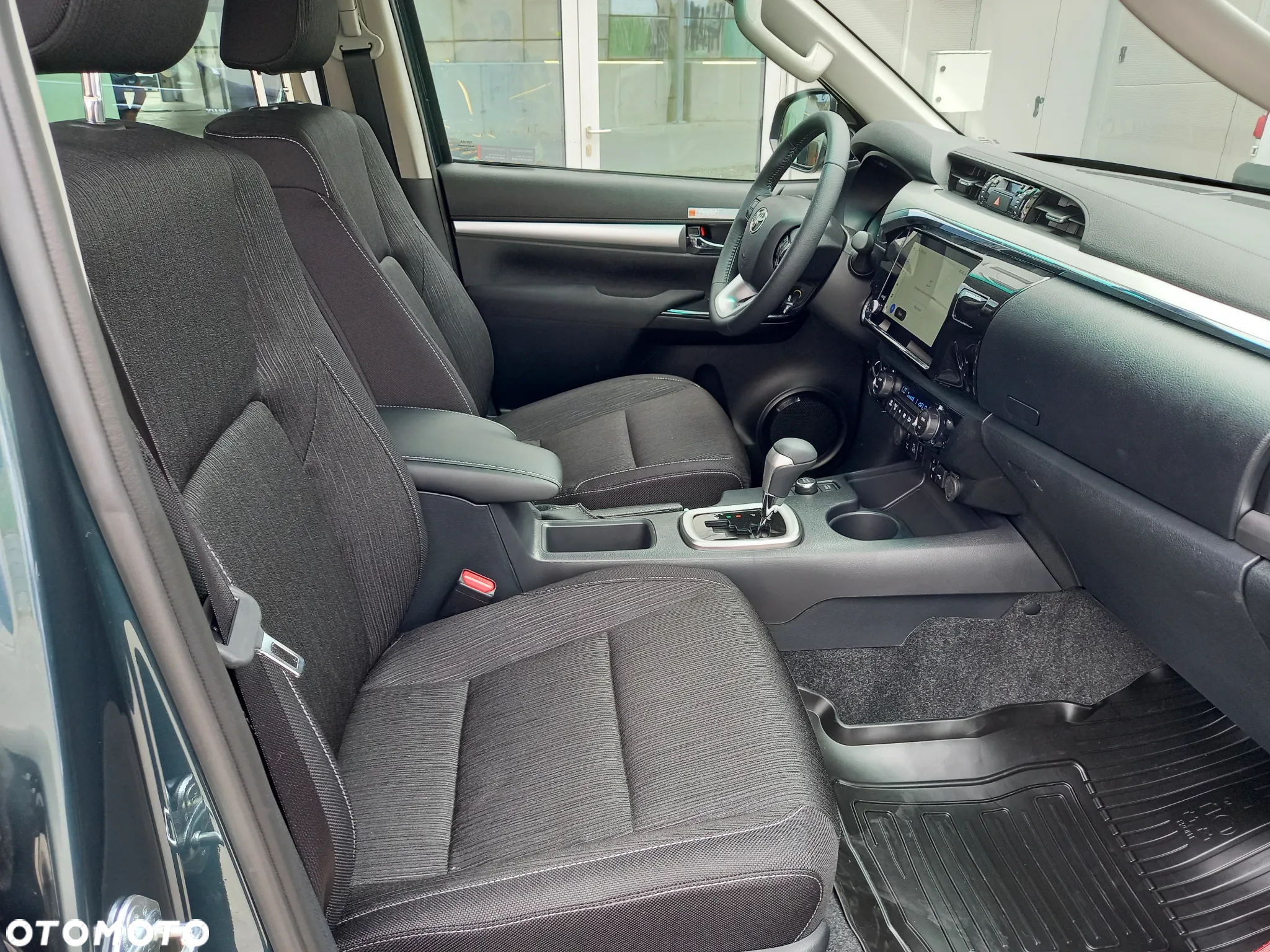Toyota Hilux 2.8 D-4D Double Cab SR5+ 4x4 - 14