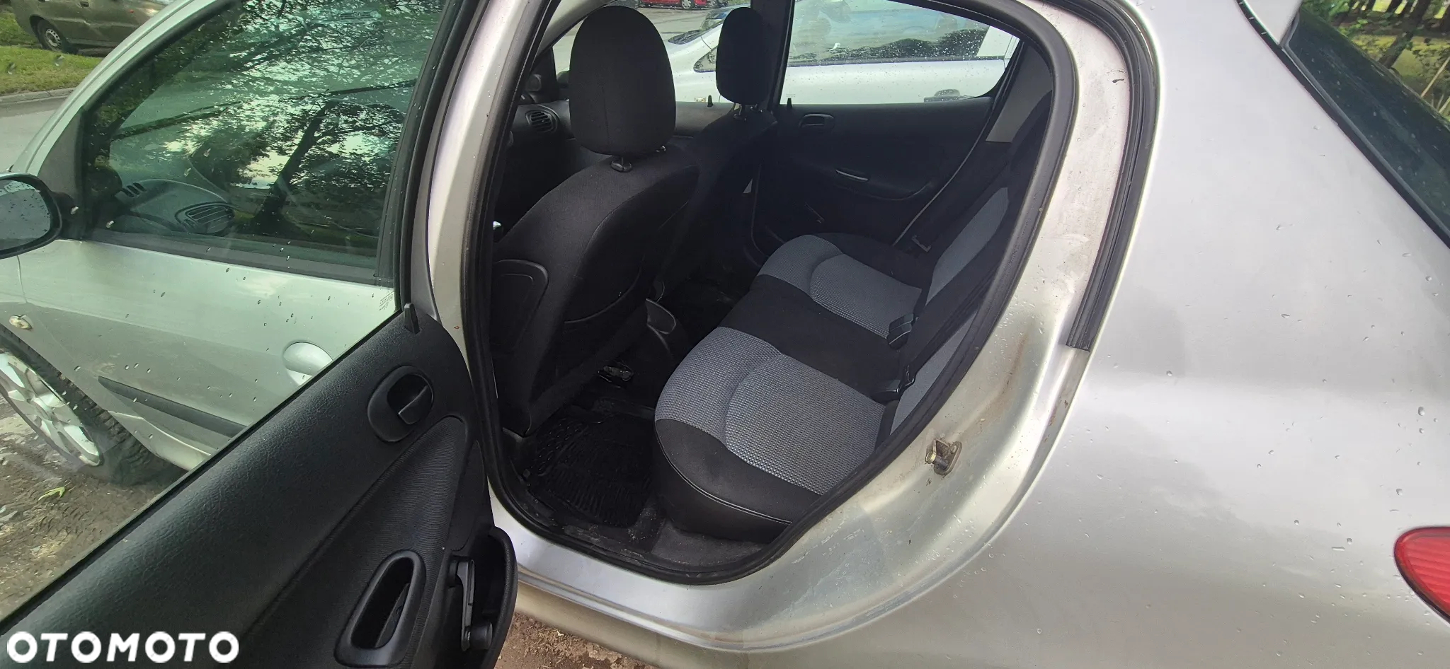 Peugeot 206 - 10