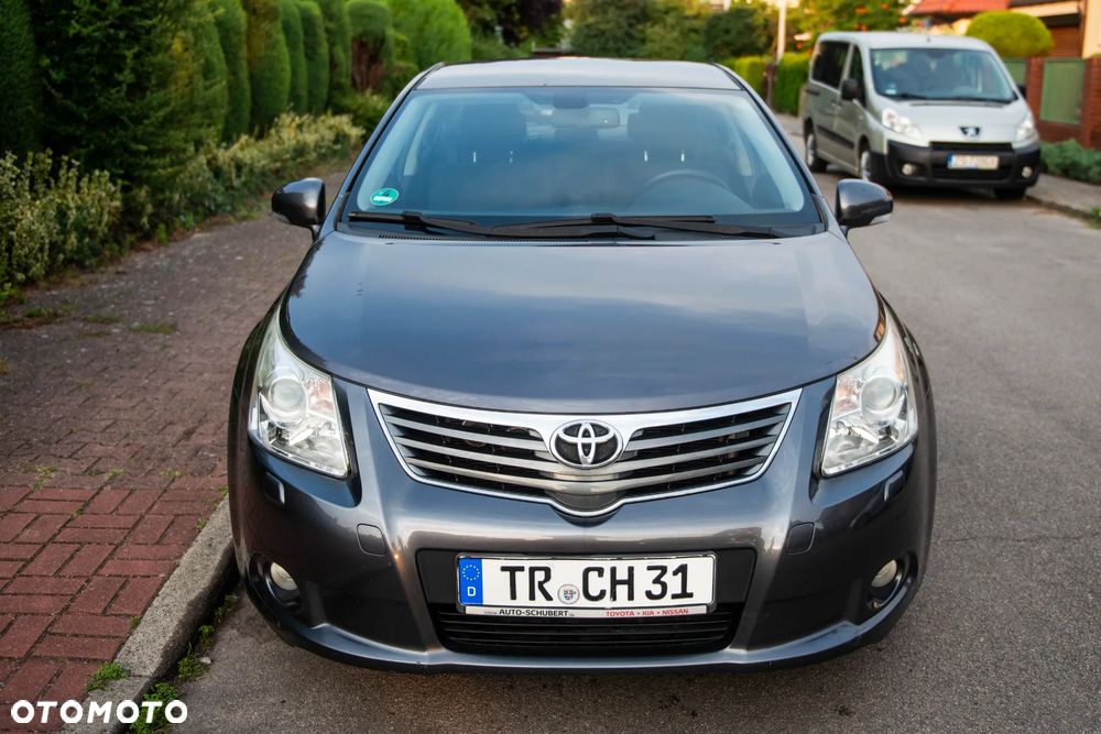 Toyota Avensis Touring Sports 1.8 Comfort - 9