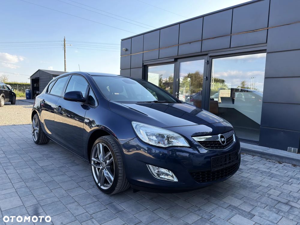 Opel Astra 1.4 T Cosmo - 17