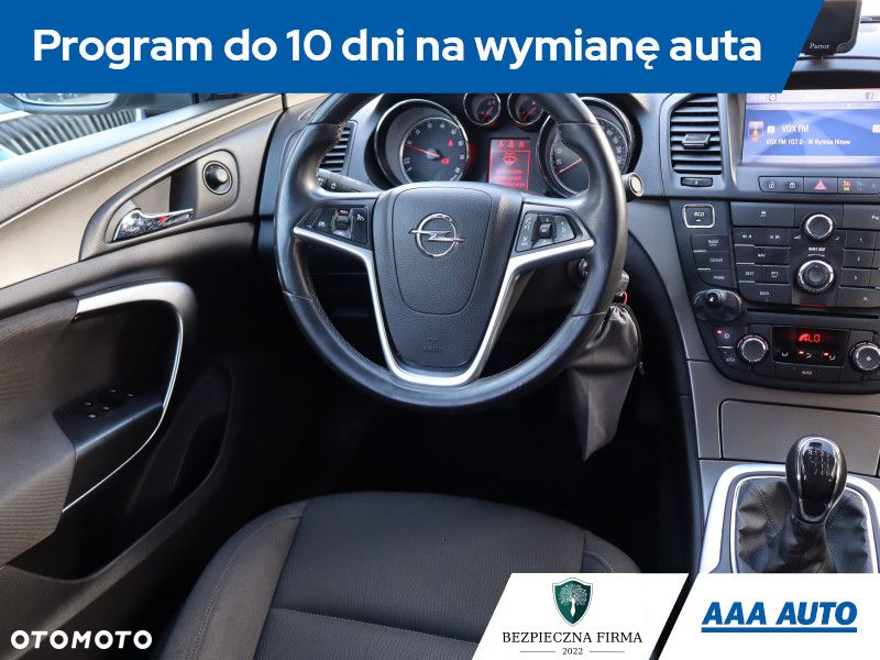 Opel Insignia - 8