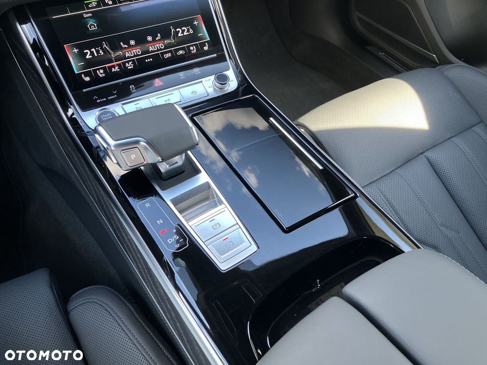 Audi A8 - 15