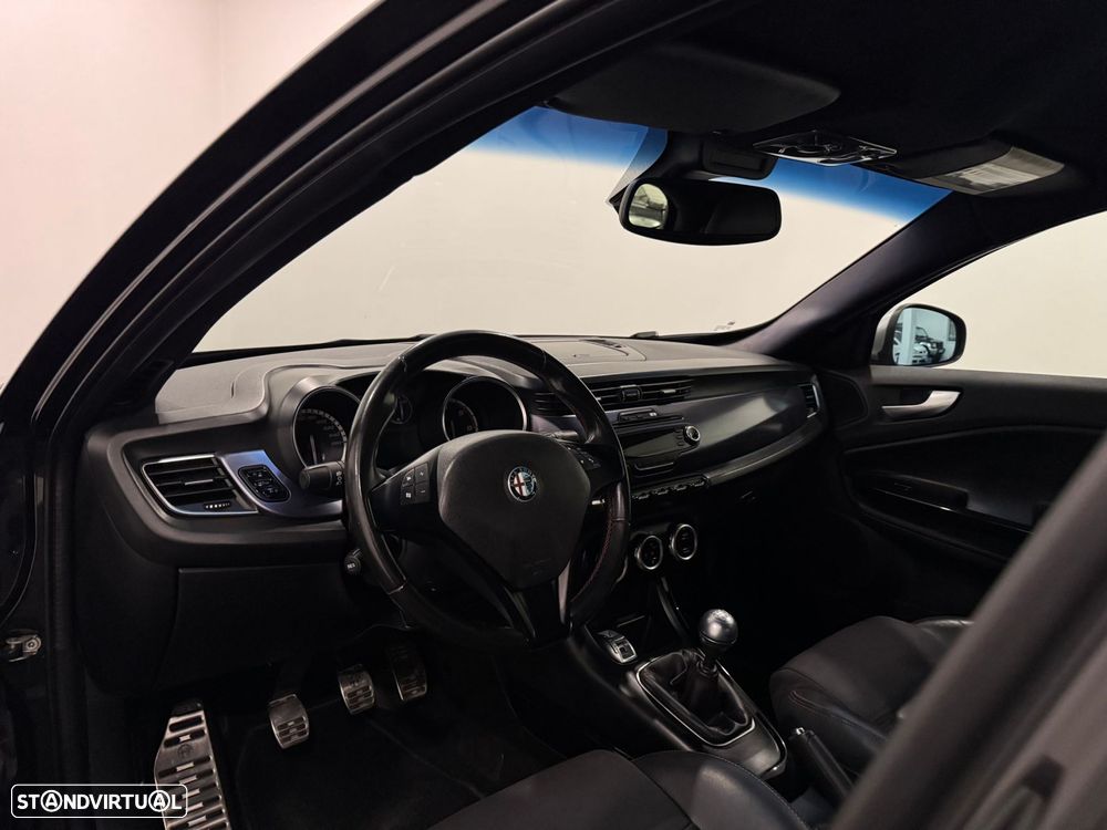 Alfa Romeo Giulietta 1.6 JTDm Distinctive - 6