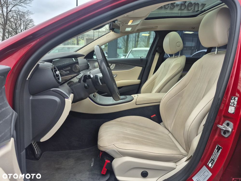 Mercedes-Benz Klasa E 220 d 4-Matic AMG - 11