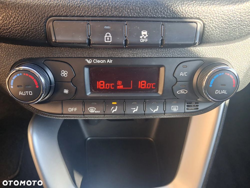 Kia Ceed 1.6 CRDi L - 22