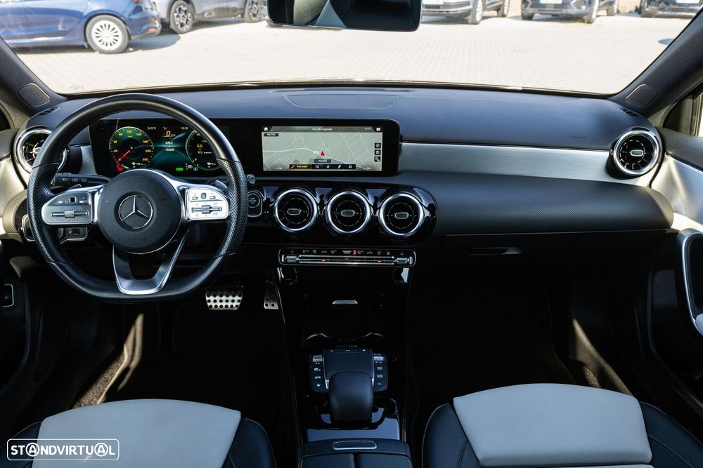 Mercedes-Benz A 250 e AMG Line - 20