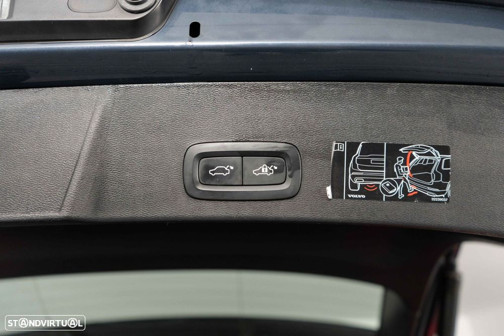 Volvo XC 40 1.5 T4 PHEV Inscription Expression - 26