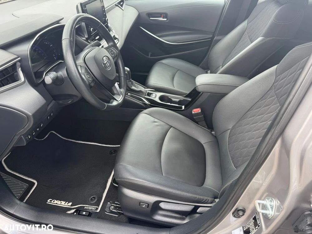 Toyota Corolla Sedan 1.8 HSD Exclusive - 9