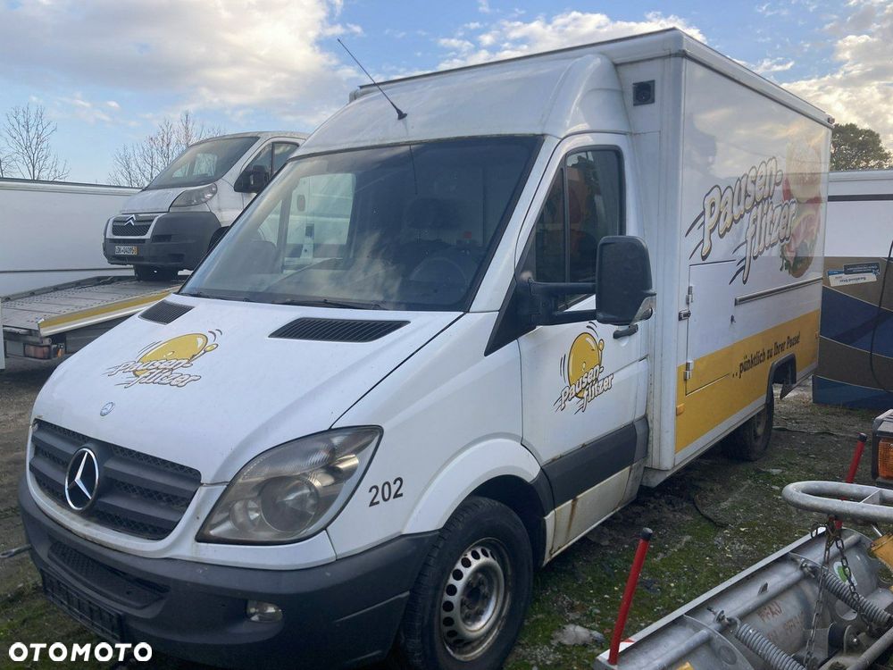 Mercedes-Benz Sprinter - 4