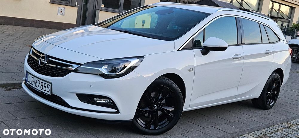 Opel Astra 1.6 D Start/Stop Dynamic - 1