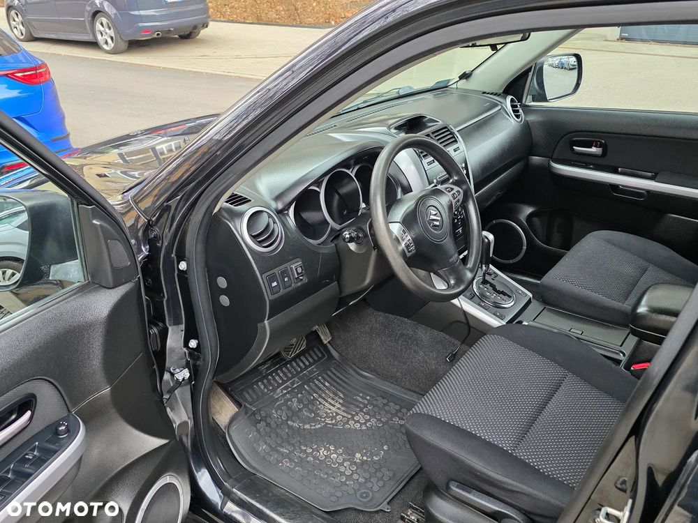 Suzuki Grand Vitara 2.7 V6 - 16