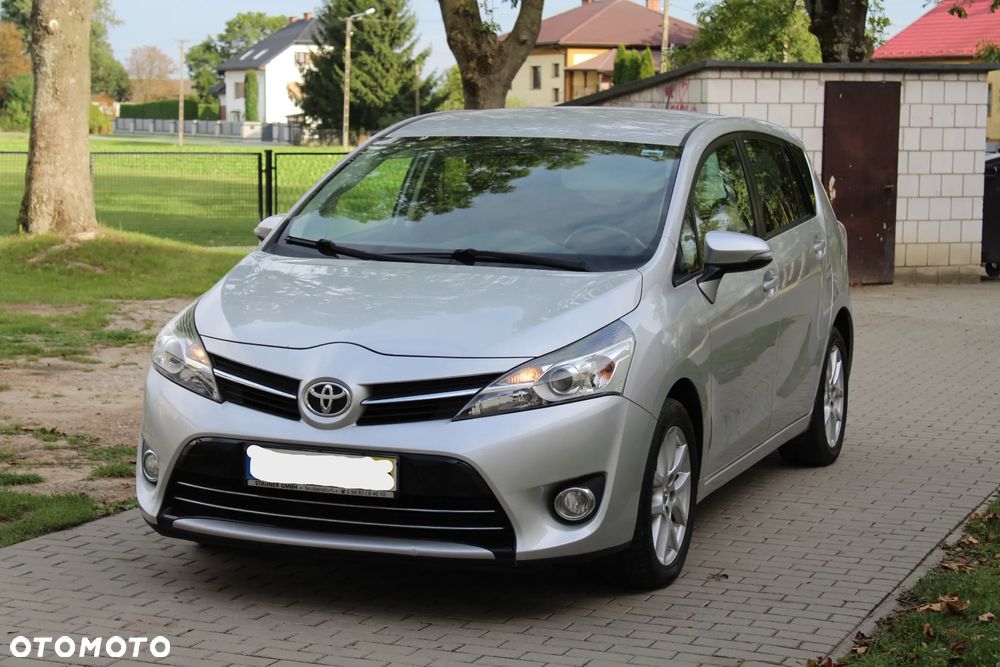 Toyota Verso 1.8 5-Sitzer Life - 9