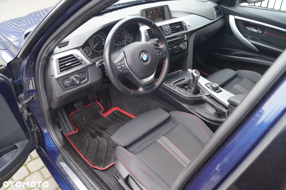 BMW Seria 3 318i Sport Line - 5