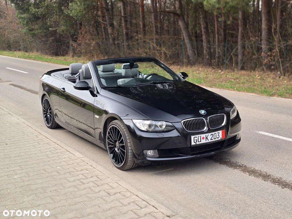 BMW Seria 3 330i M Sport Edition - 12