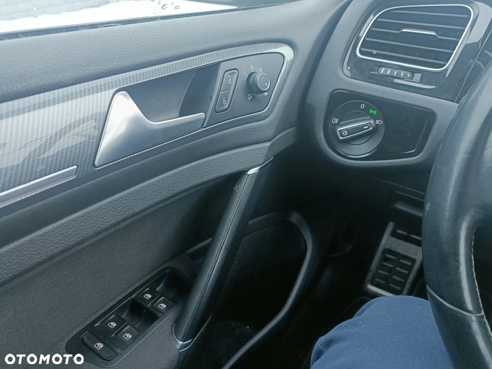 Volkswagen Golf 1.6 BlueTDI DSG Cup - 22