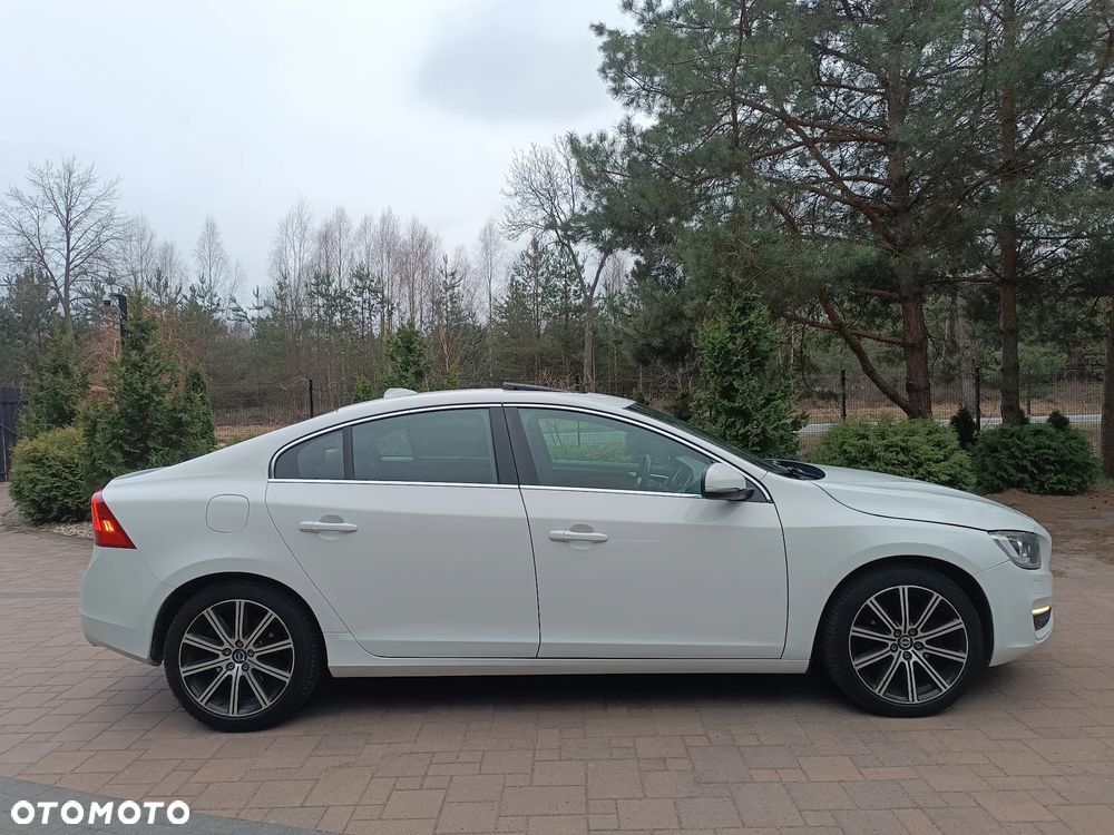 Volvo S60 T5 Drive-E Momentum - 14