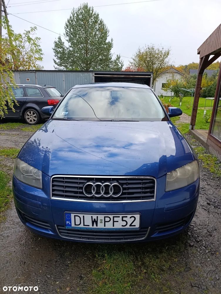 Audi A3 1.6 Ambiente - 4
