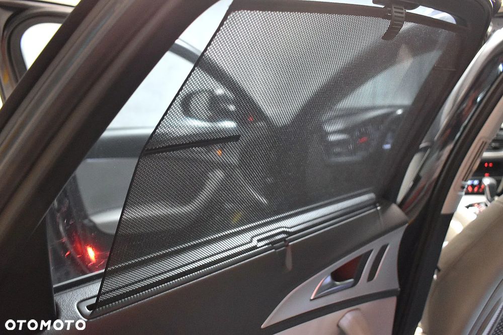 Audi A6 Avant 2.0 TDI quattro S tronic - 16
