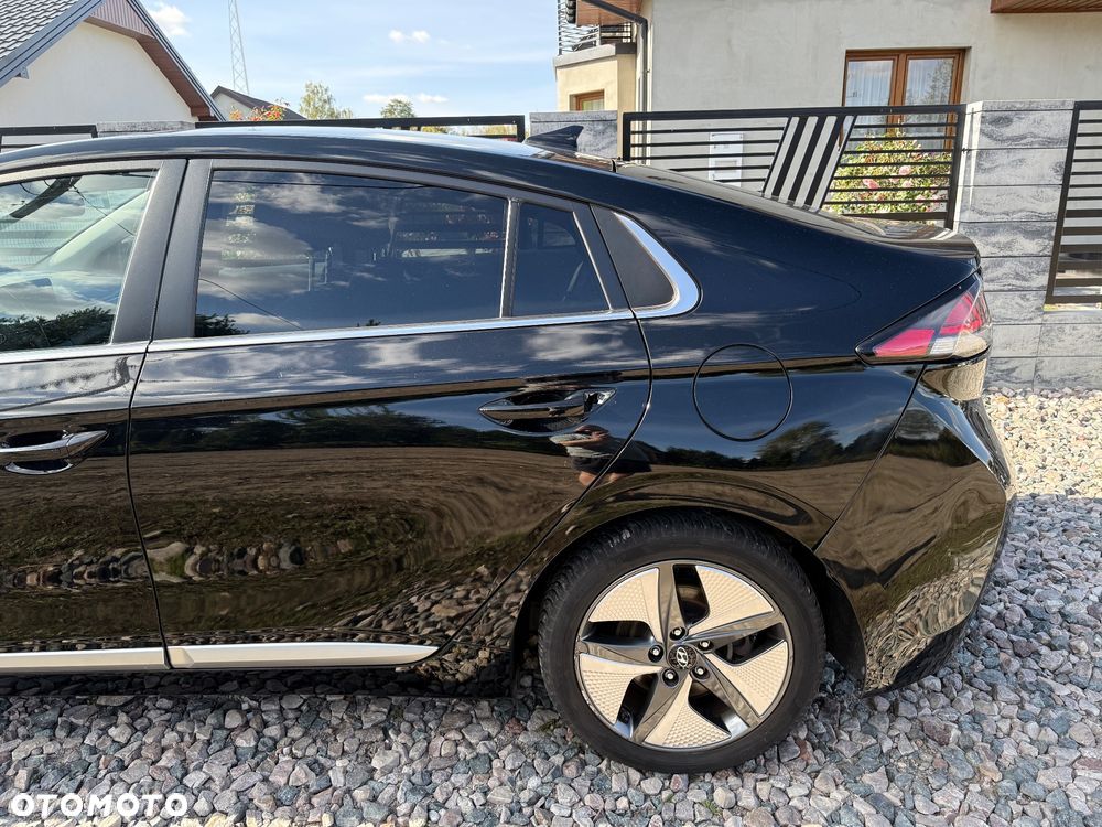 Hyundai IONIQ hybrid Premium - 16