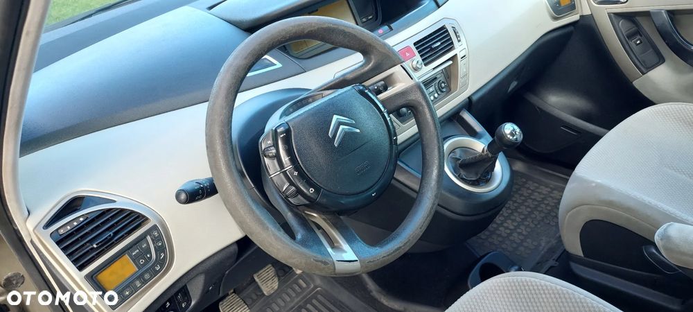 Citroën C4 Picasso 1.8i Impress - 10