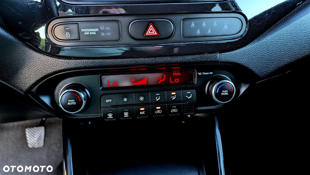 Kia Carens 1.6 GDI Edition 7 - 37