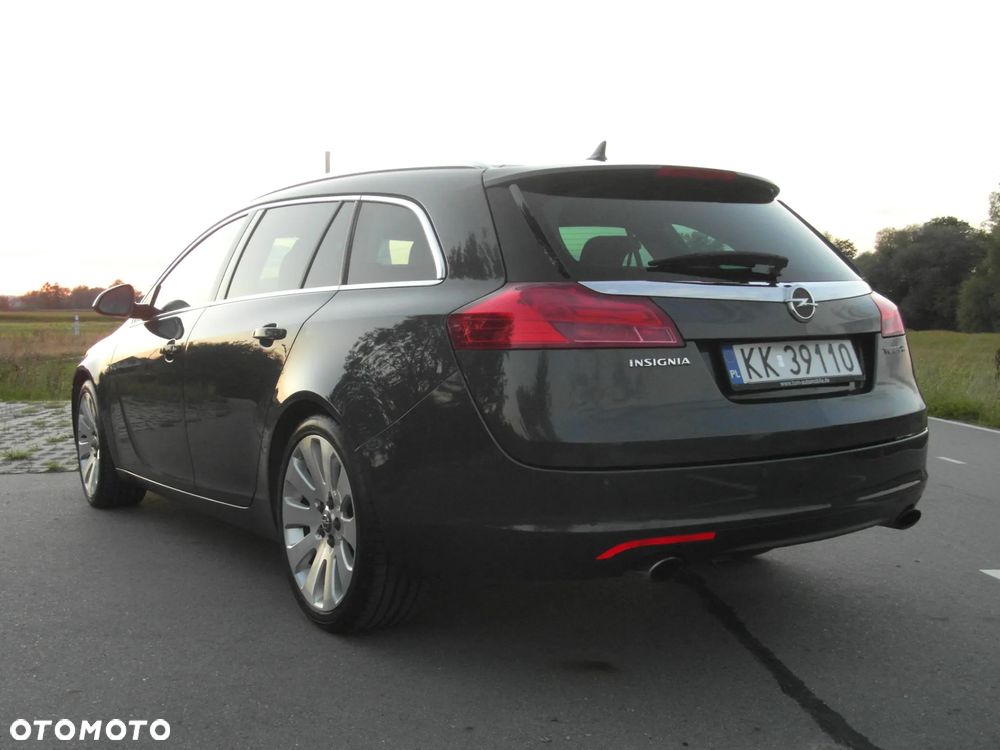 Opel Insignia 2.0 T Cosmo 4x4 - 4