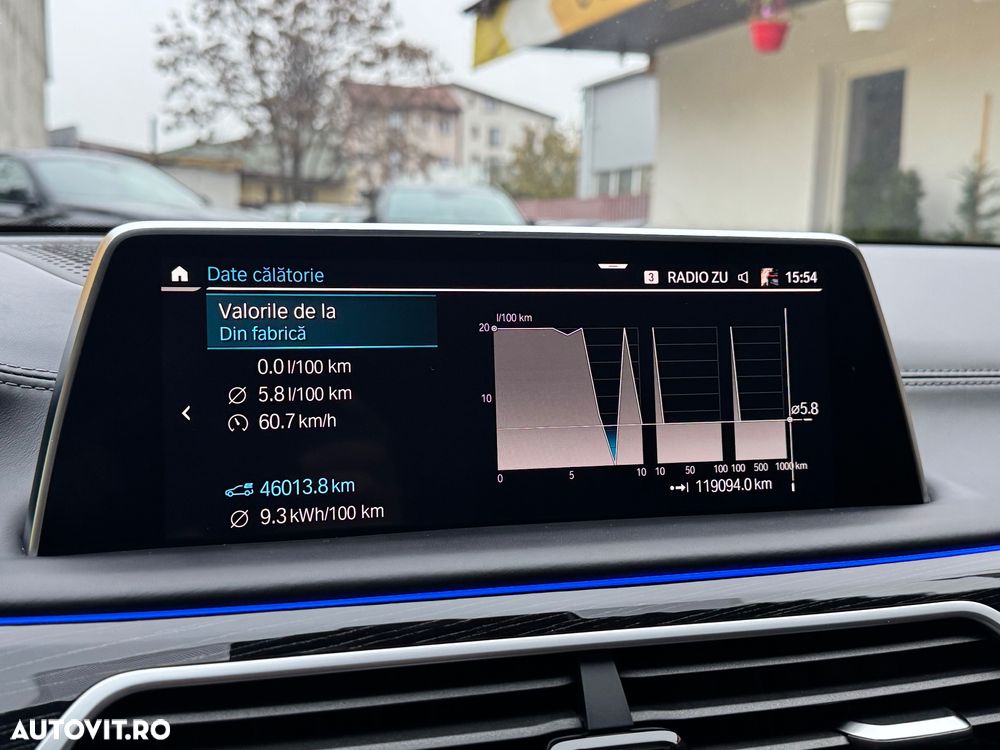 BMW Seria 7 745e - 29