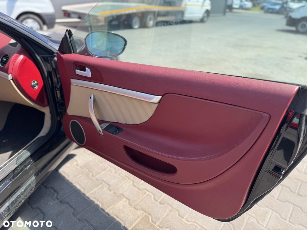 Alfa Romeo Brera 3.2JTSQ4 Q-Sky View - 11