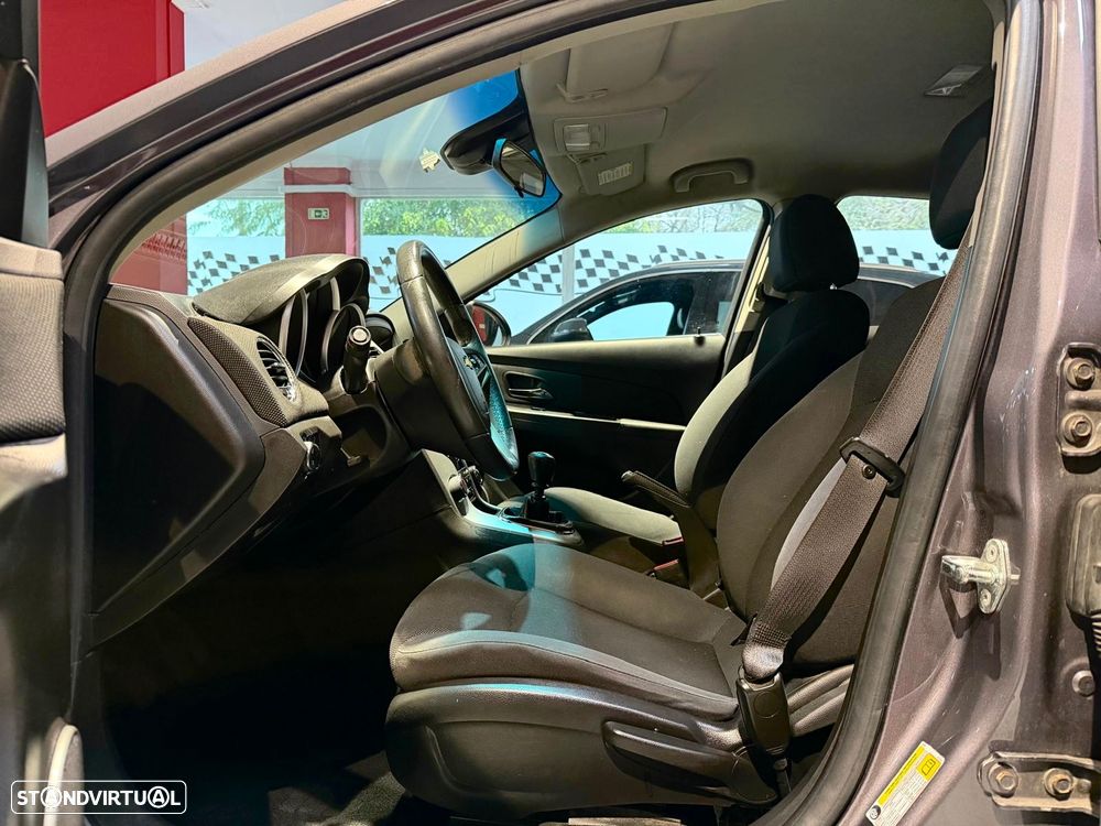 Chevrolet Cruze 1.6 LT - 7