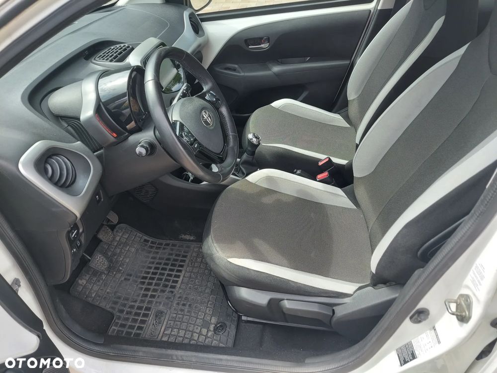 Toyota Aygo - 13