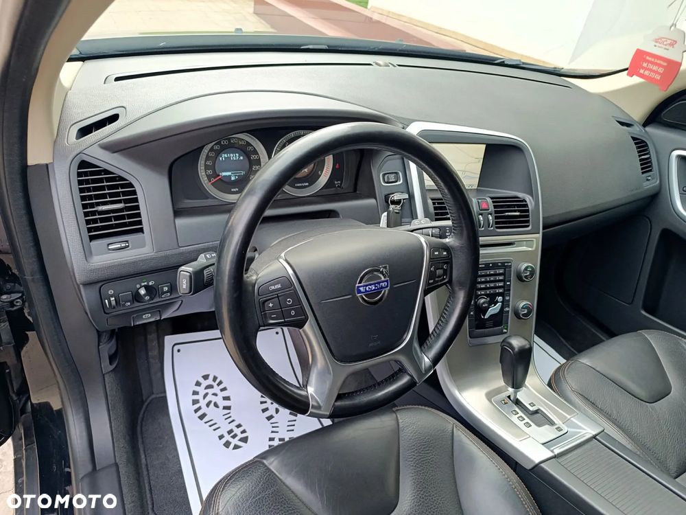 Volvo XC 60 D4 Geartronic Momentum - 27