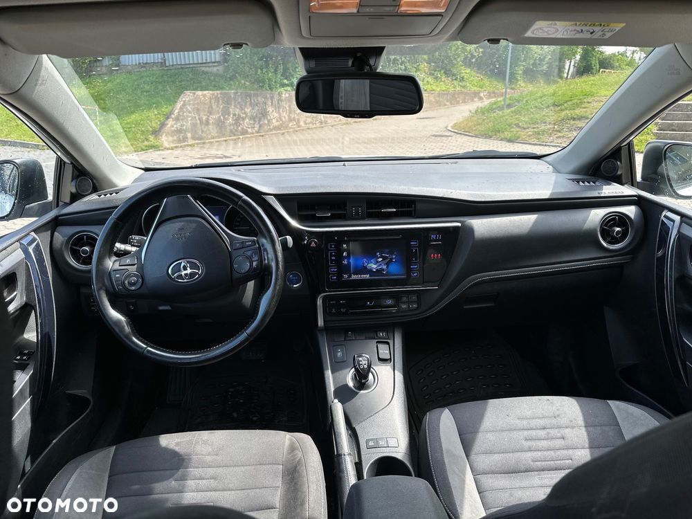 Toyota Auris - 3