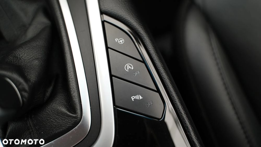 Ford Edge 2.0 TDCi Twin-Turbo 4WD Titanium - 33