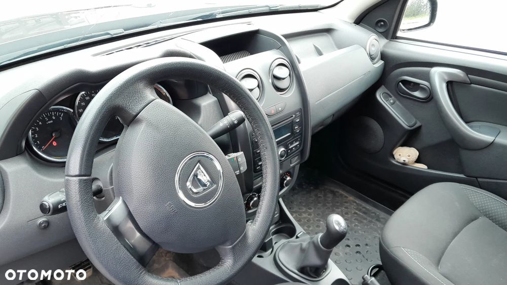 Dacia Duster 1.6 SCe Laureate S&S - 9