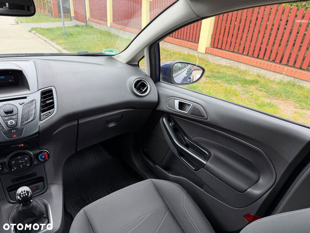 Ford Fiesta 1.25 Champions Edition - 19
