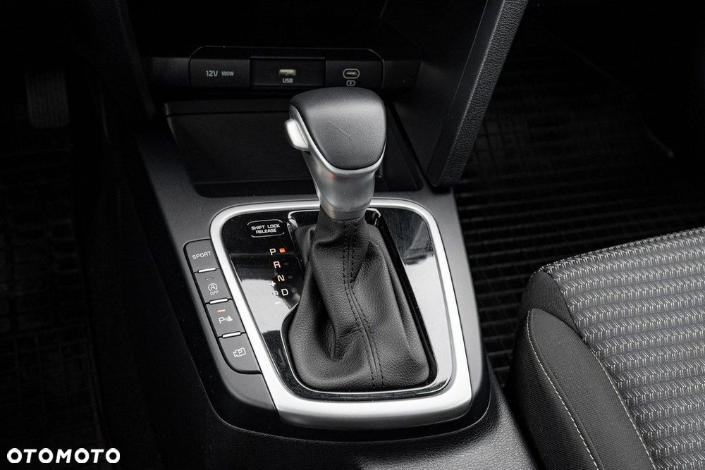 Kia Ceed 1.5 T-GDI M DCT - 14