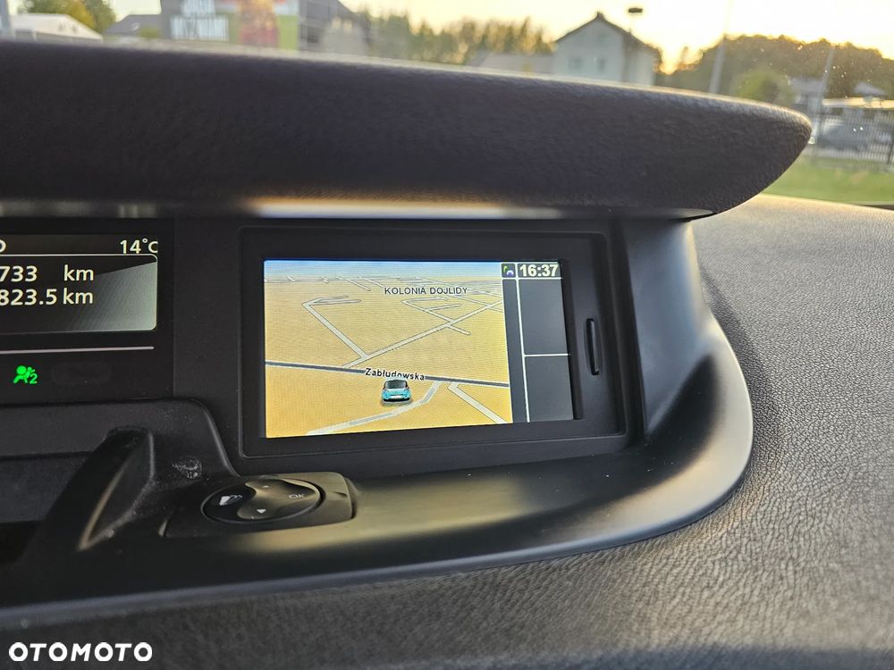Renault Scenic - 23
