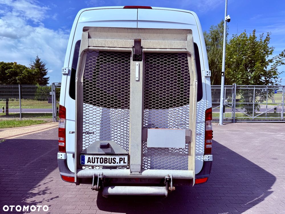 Mercedes-Benz SPRINTER 516 - 7