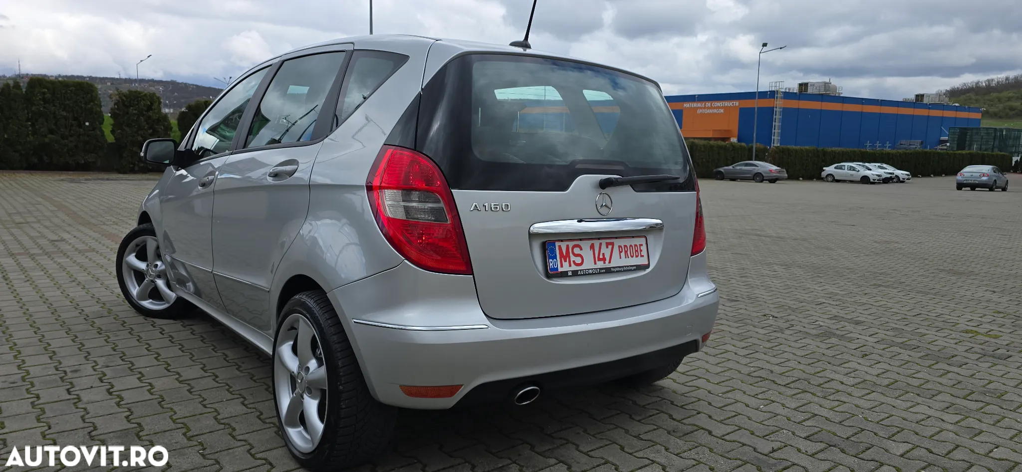 Mercedes-Benz A 150 BlueEFFICIENCY Elegance - 4