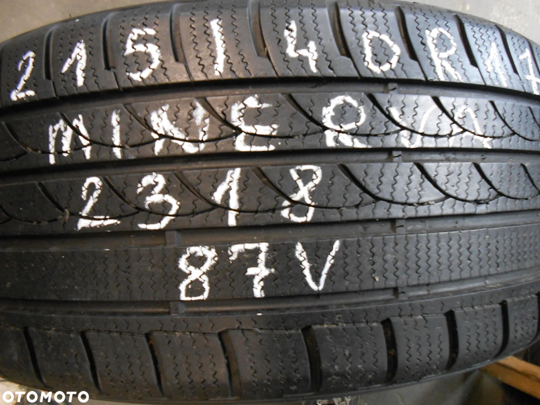 OPONA POJEDYNKA 215/40R17 MINERVA ICE PLUS S-210 DOT 2318 7MM - 1