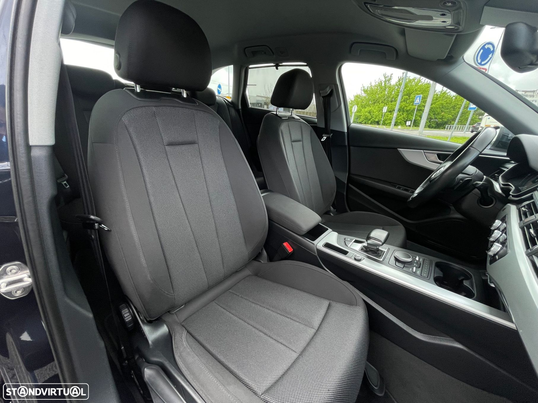Audi A4 Avant 2.0 TDI S tronic - 40