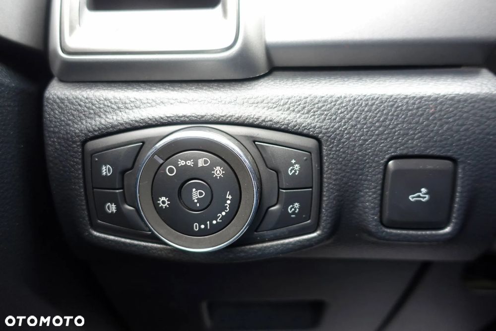 Ford Ranger Extra 2,0 l Panther XLT - 25