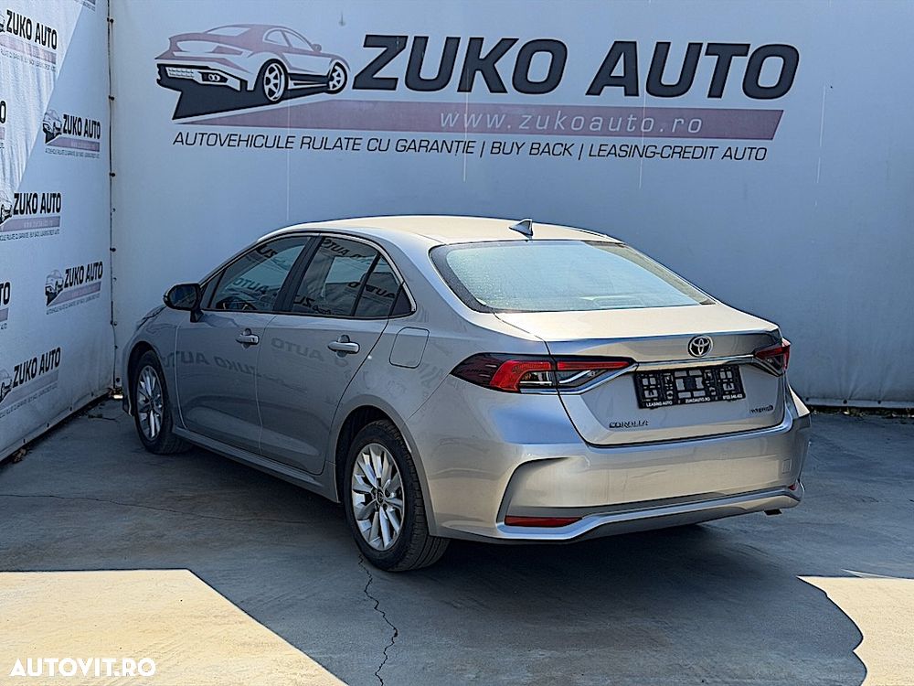 Toyota Corolla 1.8 HSD Business - 4