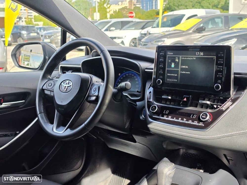 Toyota Corolla Touring Sports 1.8 Hybrid Comfort+P.Sport - 19