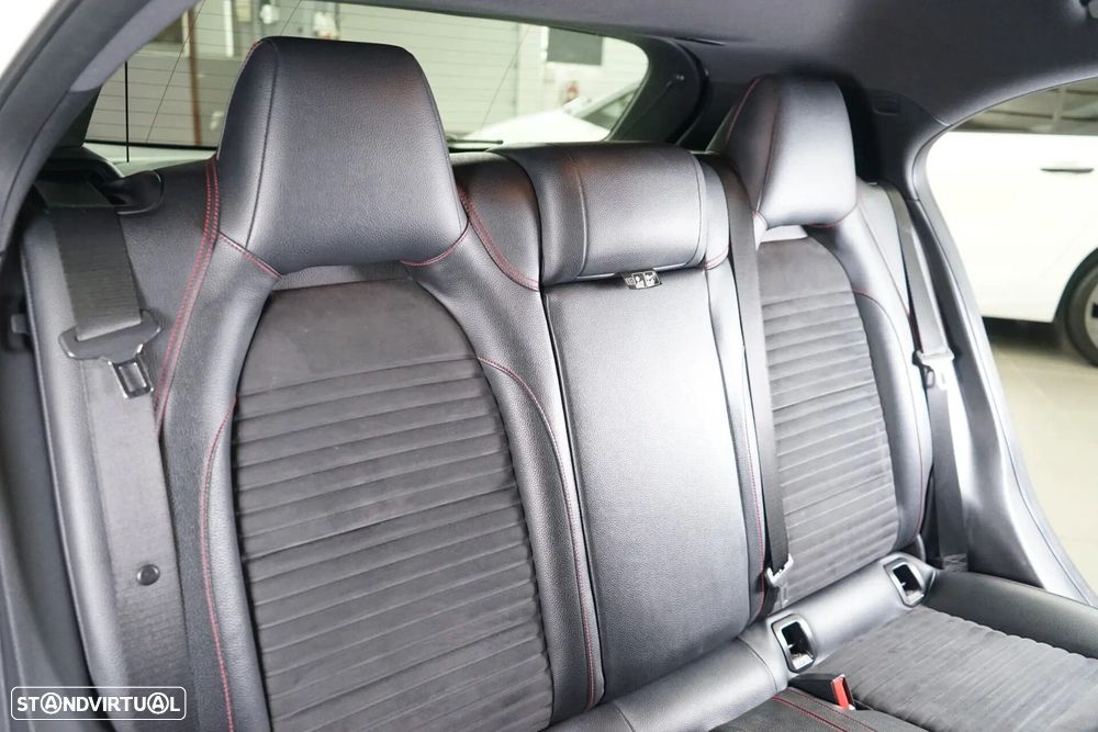 Mercedes-Benz A 180 d AMG Line Aut. - 39